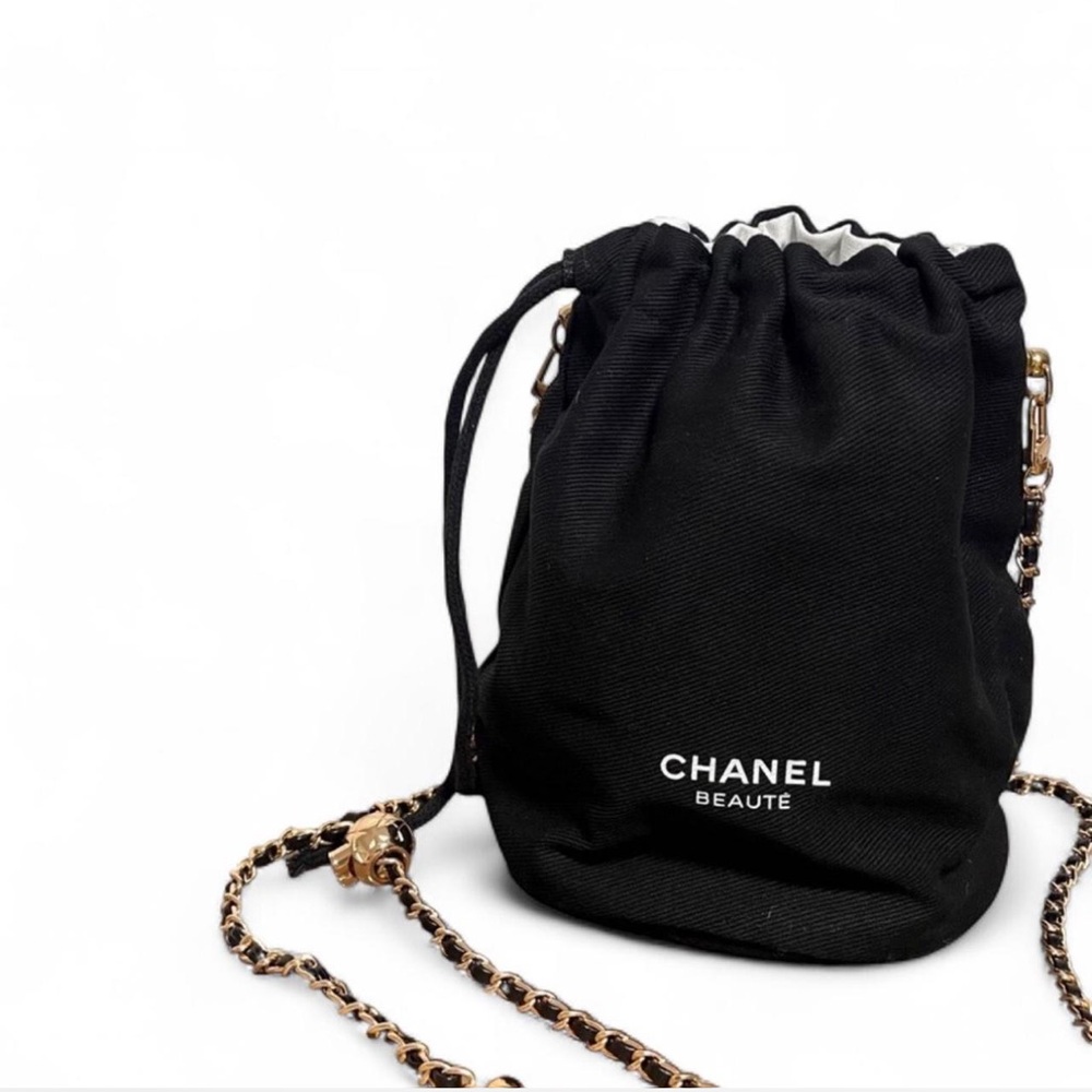 CC BEAUTE Black Crossbody Bag